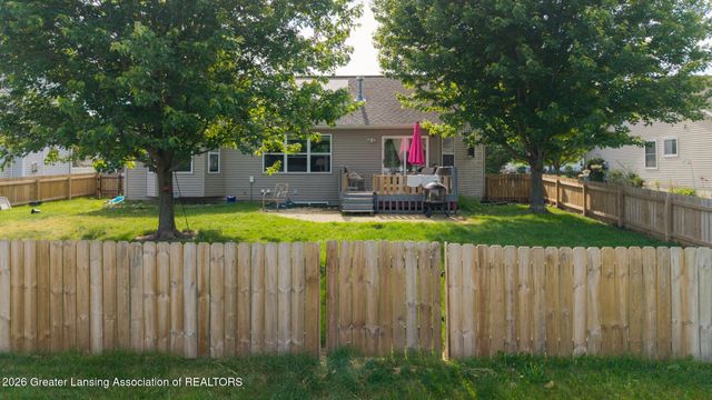1574 Groombridge Drive, Holt, MI 48842
