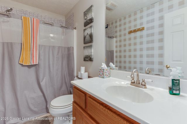 1574 Groombridge Drive, Holt, MI 48842