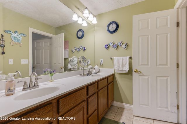 1574 Groombridge Drive, Holt, MI 48842