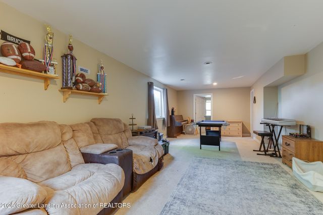 1574 Groombridge Drive, Holt, MI 48842