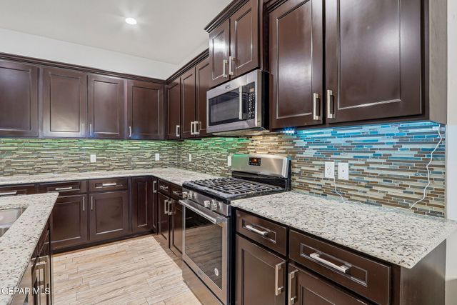 809 GOLD BEACH Drive, Canutillo, TX 79835