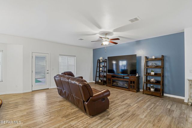 809 GOLD BEACH Drive, Canutillo, TX 79835