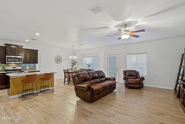 809 GOLD BEACH Drive, Canutillo, TX 79835