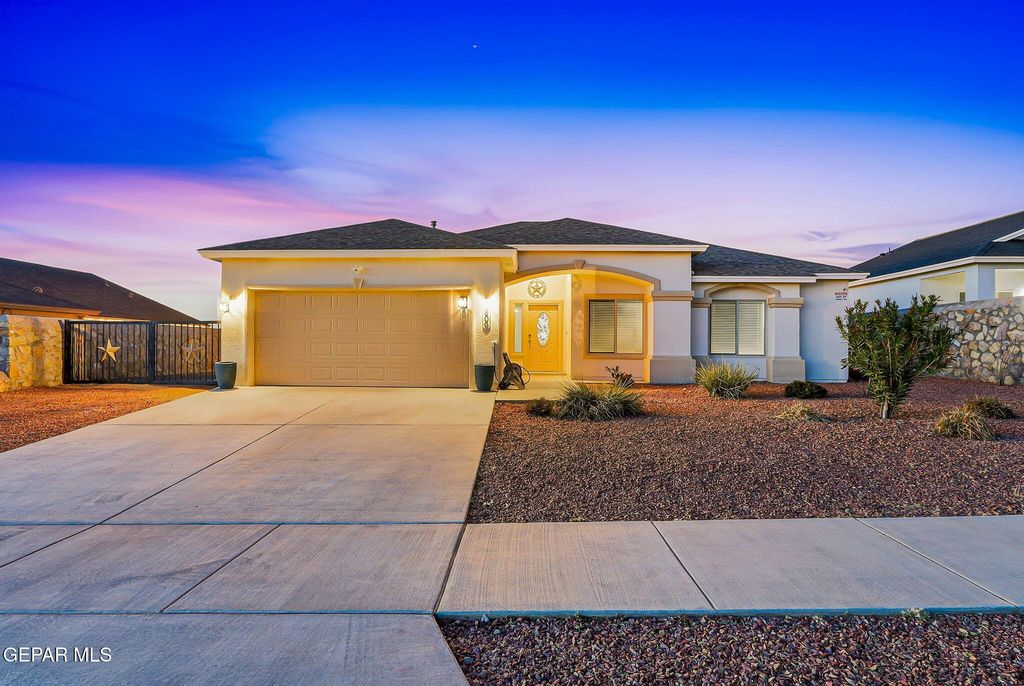 809 GOLD BEACH Drive, Canutillo, TX 79835