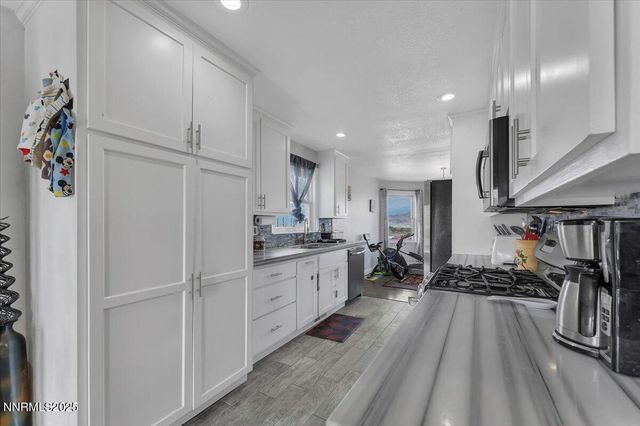 20 Simons Road, Fernley, NV 89408