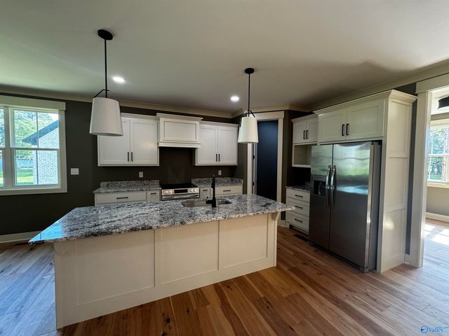 1322 South Broad Street, Albertville, AL 35950