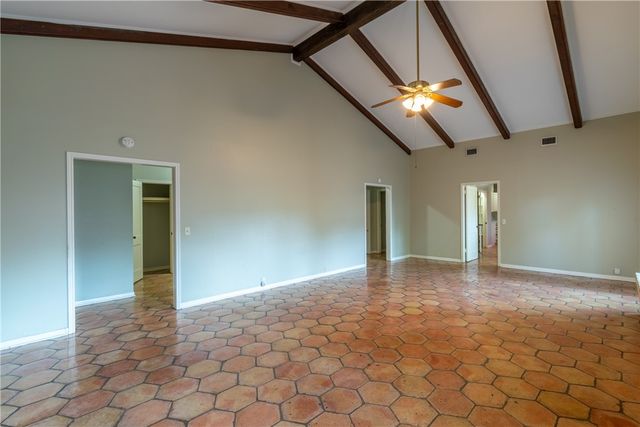 1307 Lincoln St, Alice, TX 78332
