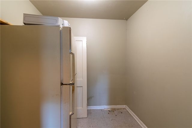 1307 Lincoln St, Alice, TX 78332