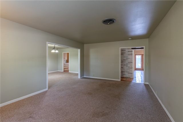1307 Lincoln St, Alice, TX 78332