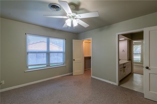 1307 Lincoln St, Alice, TX 78332