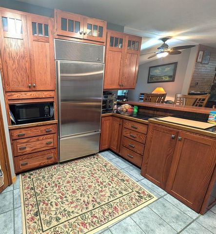 322 COUNTY ROAD E, Grand Marsh, WI 53936