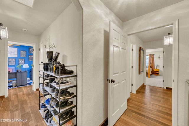 5979 Moon View Drive, Las Cruces, NM 88012