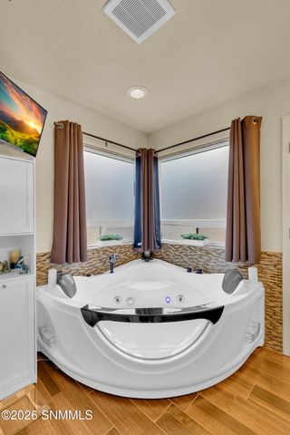 5979 Moon View Drive, Las Cruces, NM 88012