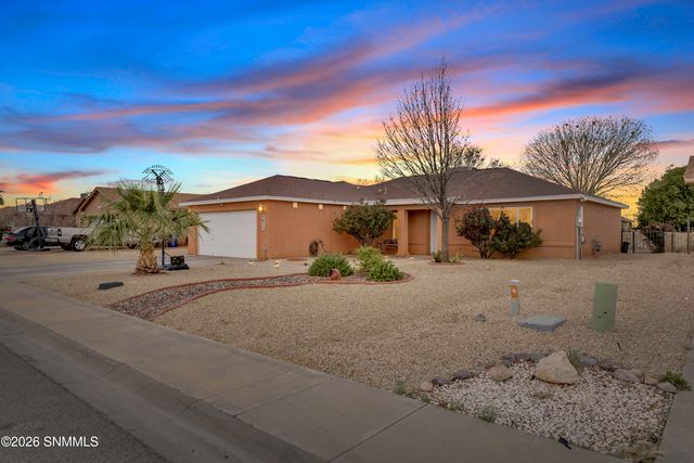 5979 Moon View Drive, Las Cruces, NM 88012