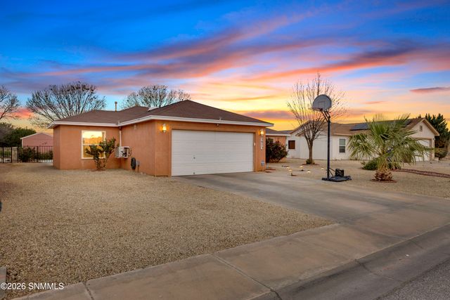 5979 Moon View Drive, Las Cruces, NM 88012