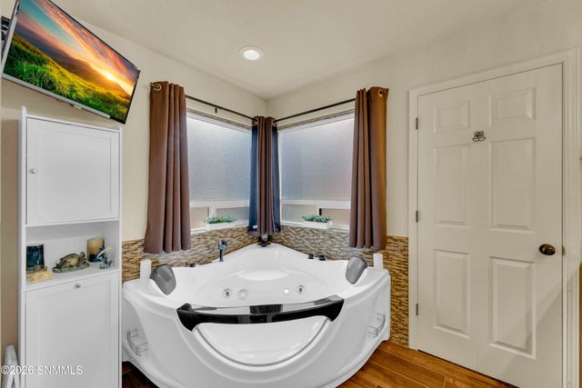 5979 Moon View Drive, Las Cruces, NM 88012