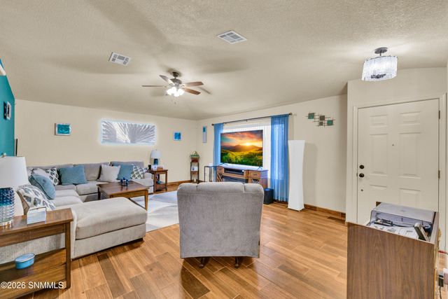 5979 Moon View Drive, Las Cruces, NM 88012