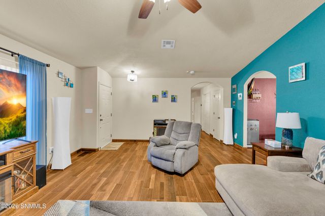 5979 Moon View Drive, Las Cruces, NM 88012