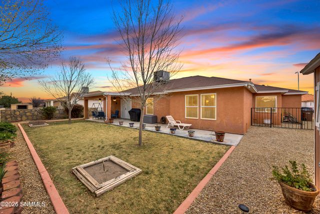 5979 Moon View Drive, Las Cruces, NM 88012