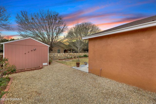 5979 Moon View Drive, Las Cruces, NM 88012