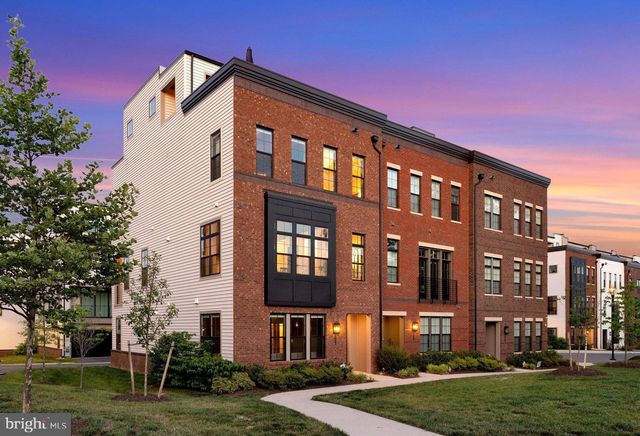 43404 FIFEVILLE SQ, Ashburn, VA 20148