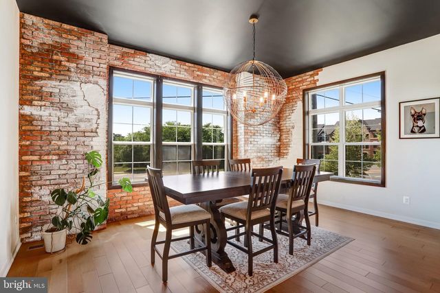 43404 FIFEVILLE SQ, Ashburn, VA 20148