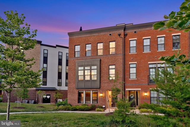 43404 FIFEVILLE SQ, Ashburn, VA 20148