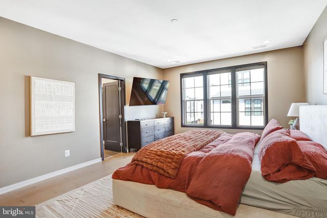 43404 FIFEVILLE SQ, Ashburn, VA 20148