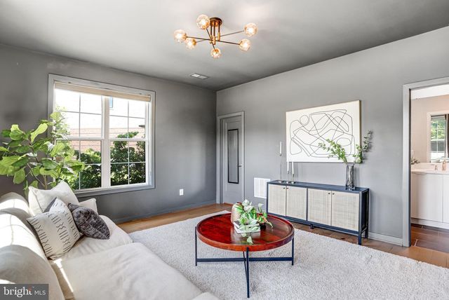 43404 FIFEVILLE SQ, Ashburn, VA 20148