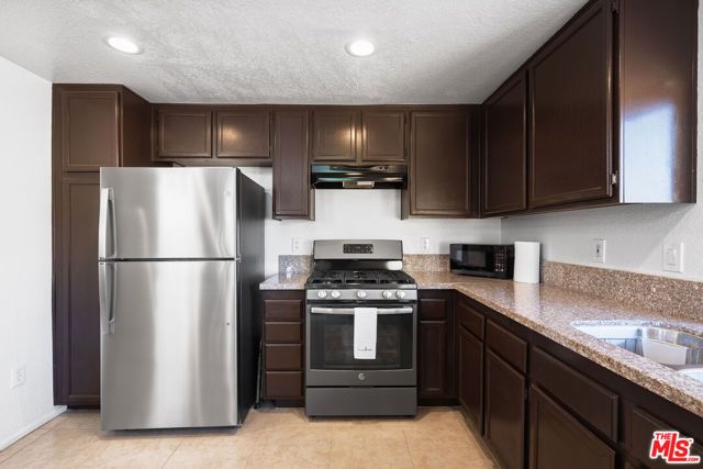 37519 Rose Street, Palmdale, CA 93552