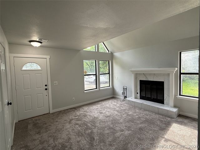 338 E 40th Street, Sand Springs, OK 74063