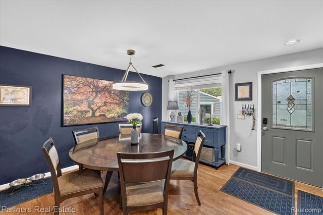 3937 Highcrest Drive, Brighton, MI 48116
