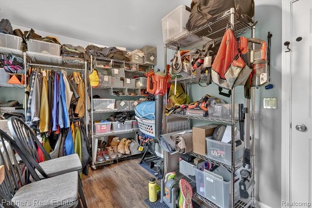 3937 Highcrest Drive, Brighton, MI 48116