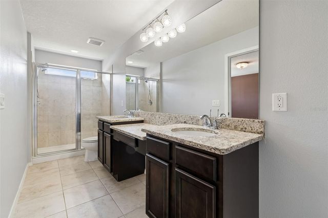 4768 WHITE SANDERLING COURT, Tampa, FL 33619