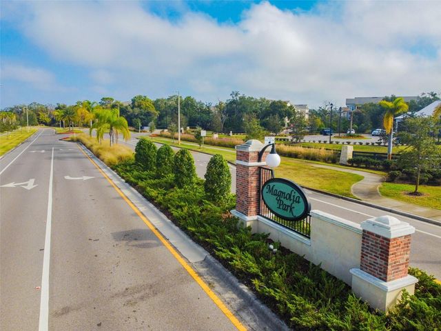 4768 WHITE SANDERLING COURT, Tampa, FL 33619