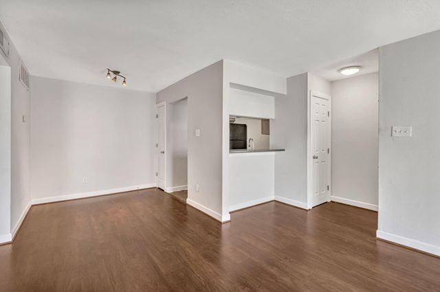 2800 Jeanetta Street 602, Houston, TX 77063