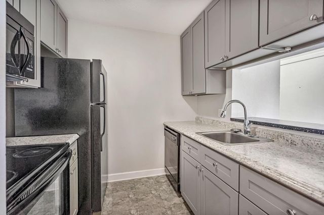 2800 Jeanetta Street 602, Houston, TX 77063