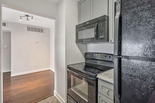 2800 Jeanetta Street 602, Houston, TX 77063