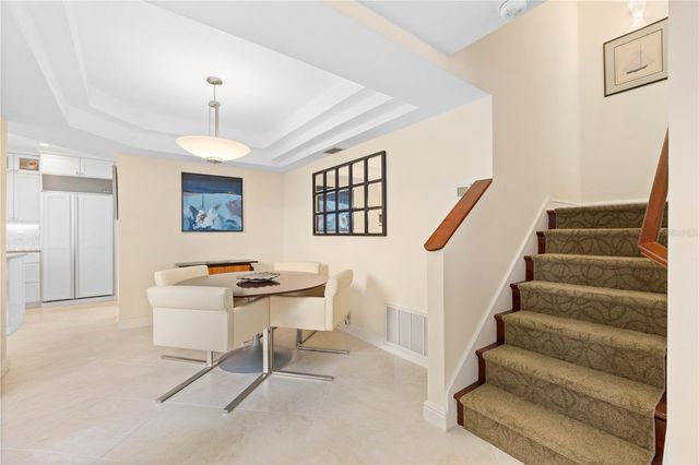 200 COCOANUT AVENUE 5, Sarasota, FL 34236