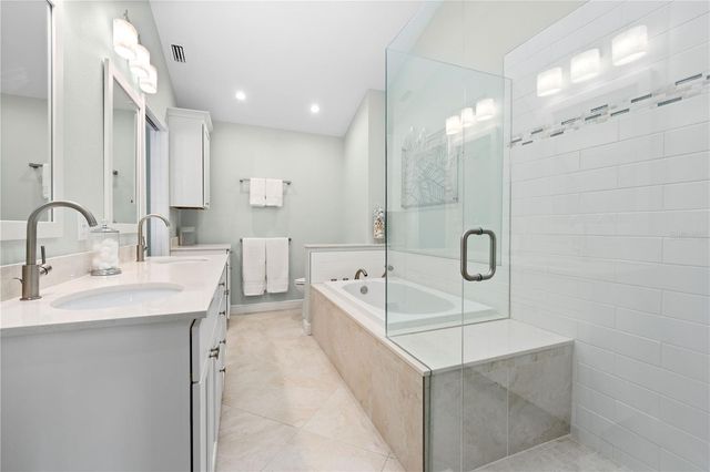 200 COCOANUT AVENUE 5, Sarasota, FL 34236