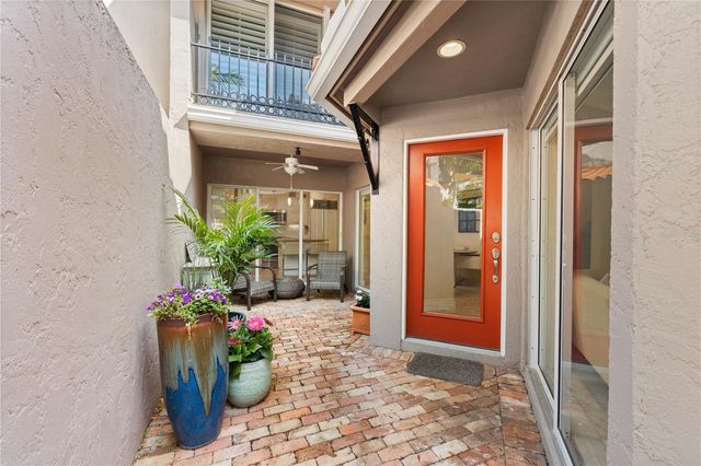 200 COCOANUT AVENUE 5, Sarasota, FL 34236