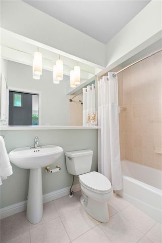 200 COCOANUT AVENUE 5, Sarasota, FL 34236