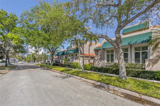 200 COCOANUT AVENUE 5, Sarasota, FL 34236