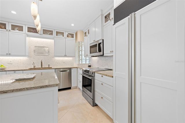 200 COCOANUT AVENUE 5, Sarasota, FL 34236