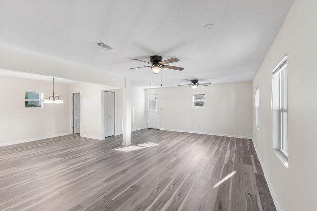 2676 CROSSCREEK Road, Hephzibah, GA 30815