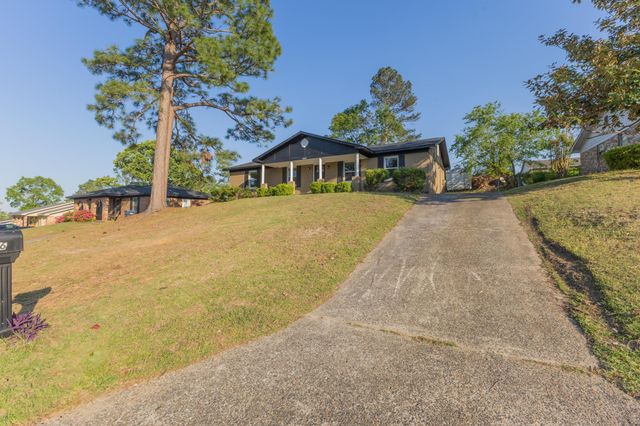 2676 CROSSCREEK Road, Hephzibah, GA 30815