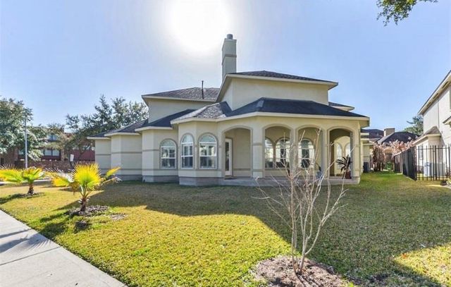 8002 Harbor Point Drive, Houston, TX 77071