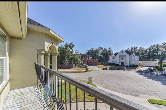 8002 Harbor Point Drive, Houston, TX 77071