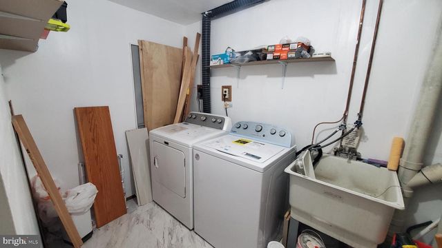33 BALLYHAUNIS CT, Lutherville Timonium, MD 21093