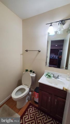 33 BALLYHAUNIS CT, Lutherville Timonium, MD 21093